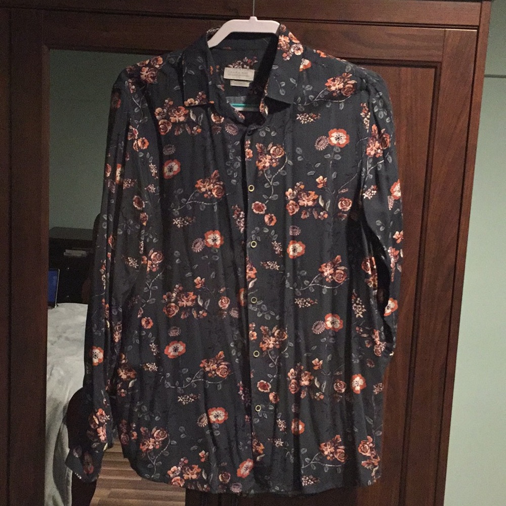 Men’s dress shirt